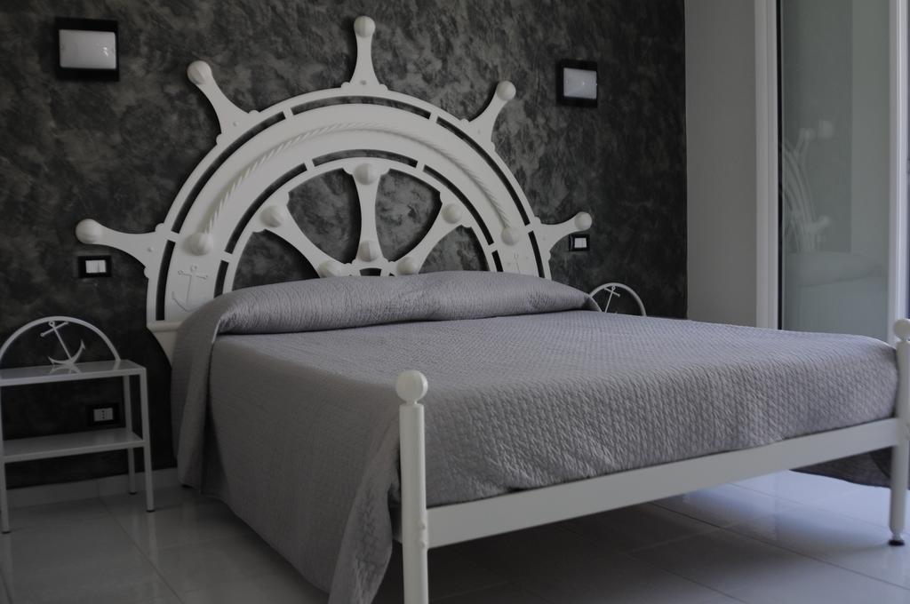 Bed and Breakfast Badinomare Terracina Exterior foto